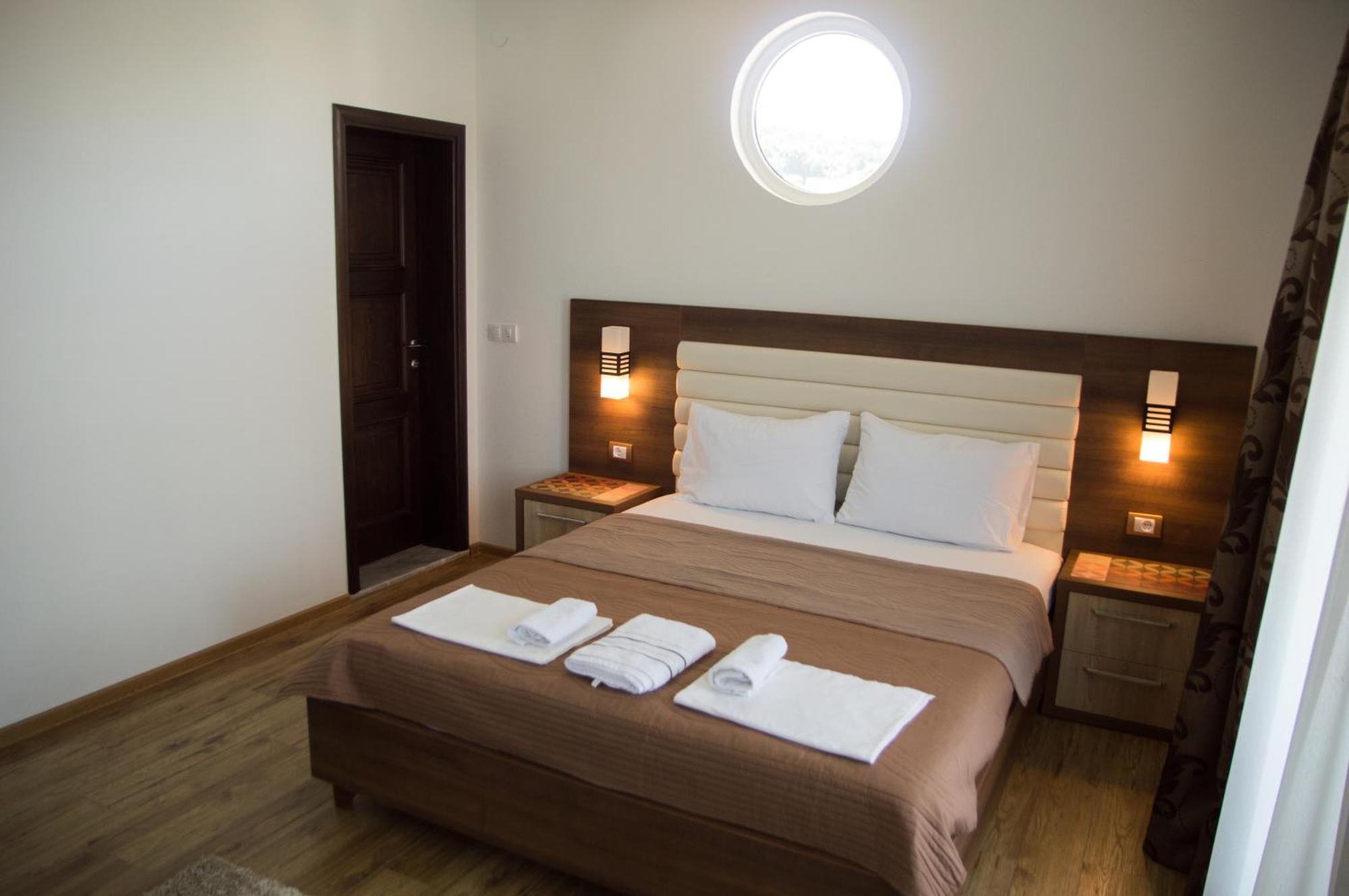 B&B Lovac Улцин Екстериор снимка